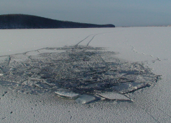В Липецке на Сокольском пляже утонула лыжница 